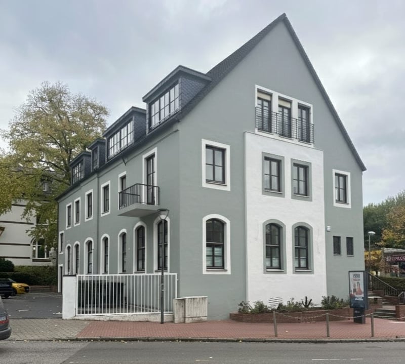 Vorderseite des alten Postamts nach der Sanierung